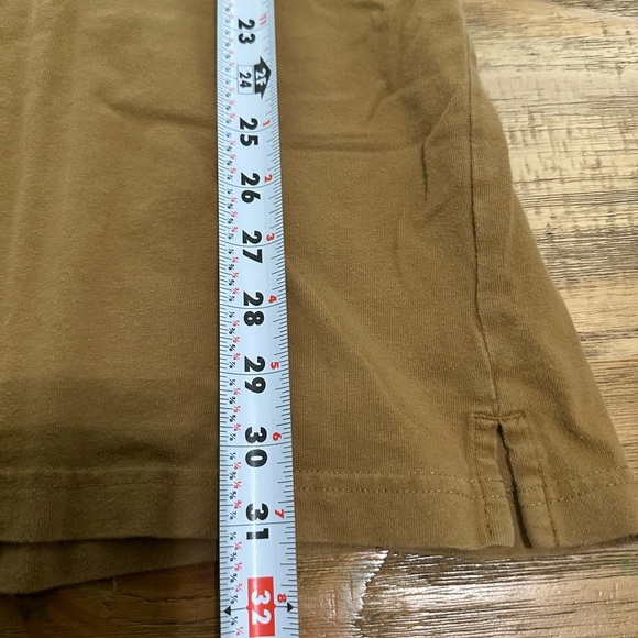 Duluth Trading Co Men's Tan Short Sleeve Tee - Picture 4 of 5